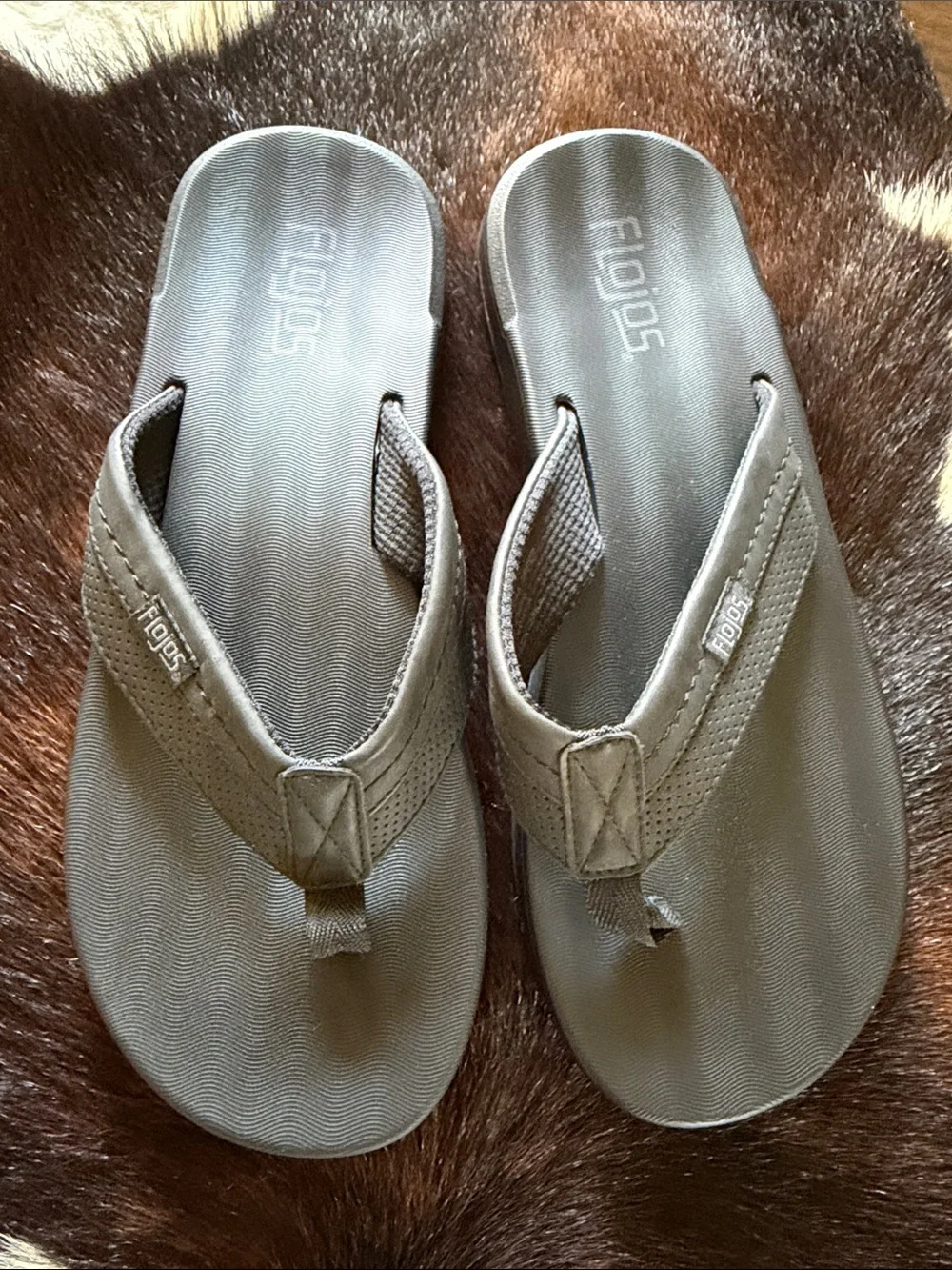 Flojos Men's Black Foam Flip-Flop Sandals - Picture 1 of 5